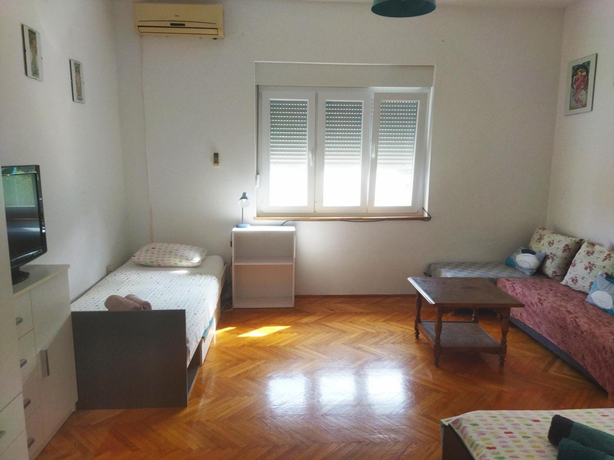 Apartment Alenka Μούρτερ Εξωτερικό φωτογραφία